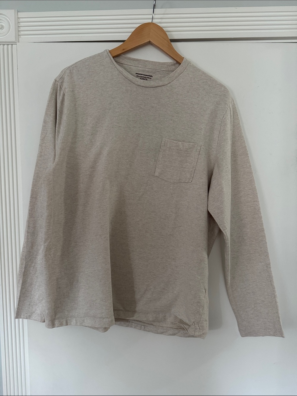 Amazon Essentials Long Sleeve Pocket Tee - Light Beige